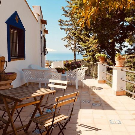 Villa Immersa In Oliveto Vista Mare Шакка Екстер'єр фото