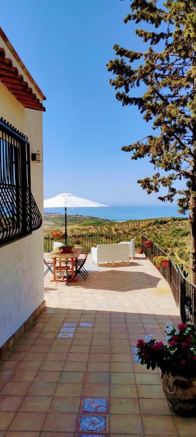 Villa Immersa In Oliveto Vista Mare Шакка Екстер'єр фото