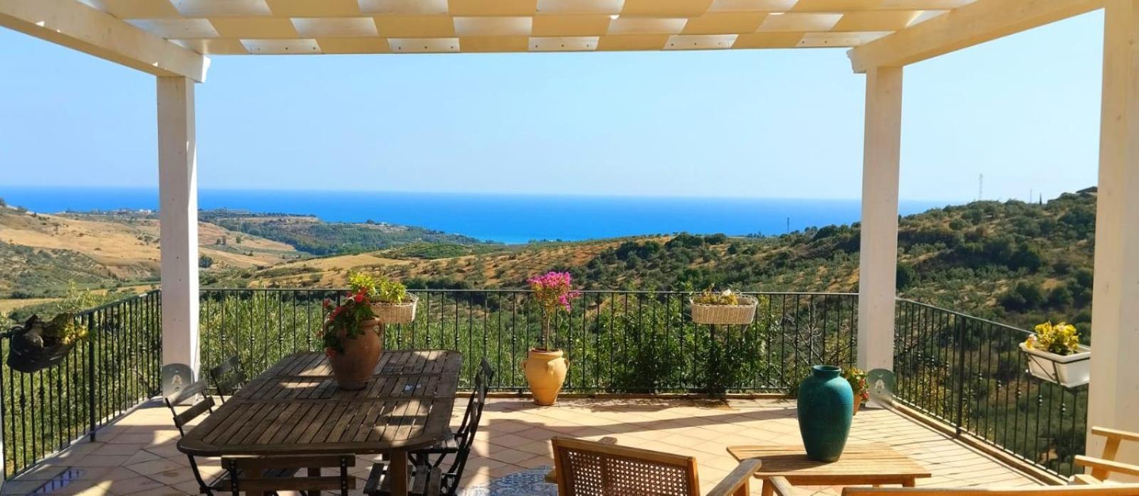 Villa Immersa In Oliveto Vista Mare Шакка Екстер'єр фото