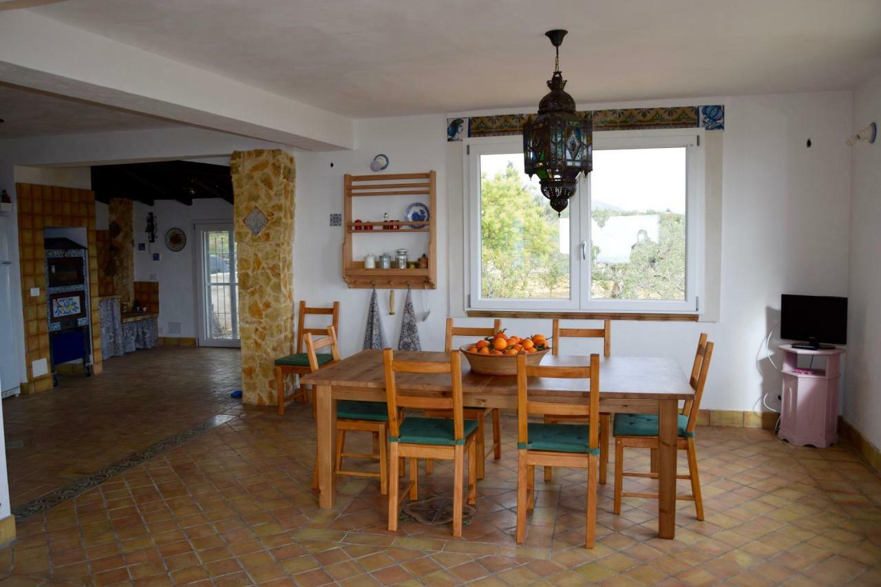 Villa Immersa In Oliveto Vista Mare Шакка Екстер'єр фото